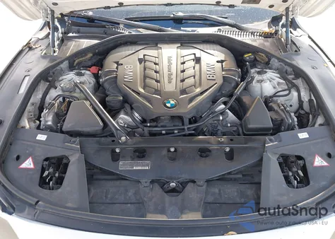 2014 BMW Alpina B7 z USA, uszkodzony, nr VIN WBAYE8C52ED136475